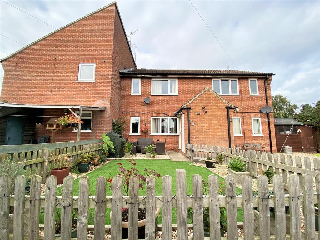 Willow Road, New Balderton, Newark 1 bed apartment £80,000