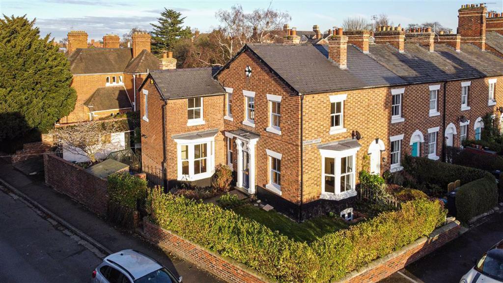 Underdale Road, Shrewsbury 3 bed end of terrace house £1,200 pcm (£