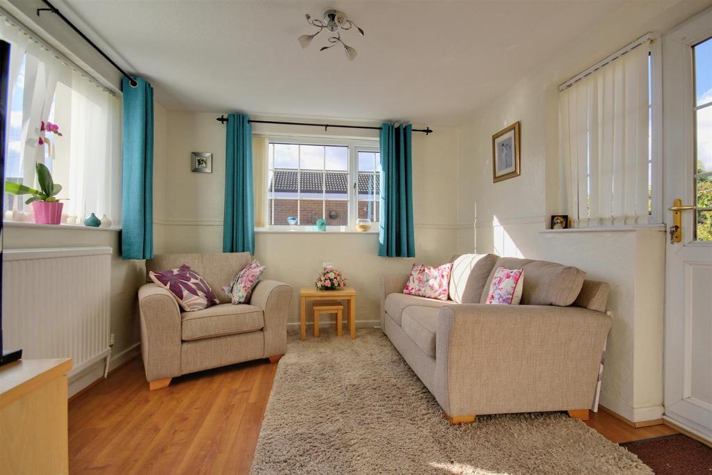 Sitting/Family room offering versatile space