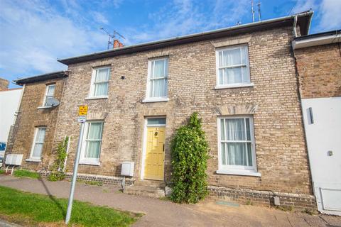 2 Meadowside, Chelmsford, CM2 6LN