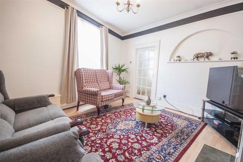 2 Meadowside, Chelmsford, CM2 6LN