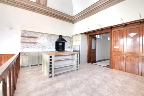 2 bedroom flat for sale, Chapel Walk, Bexhill-On-Sea