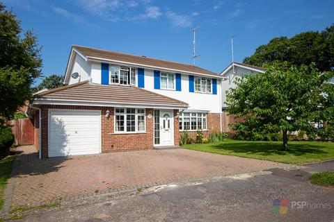 1 Bramber Close, Haywards Heath, RH16 4AZ