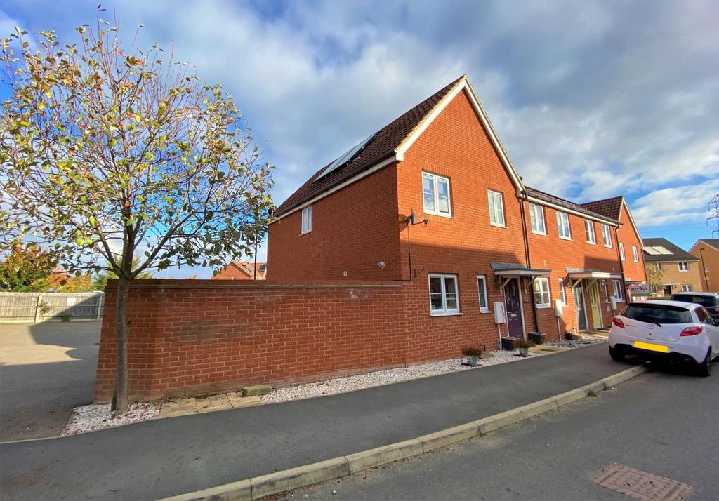 Aintree Way, Bourne 3 bed end of terrace house £215,000