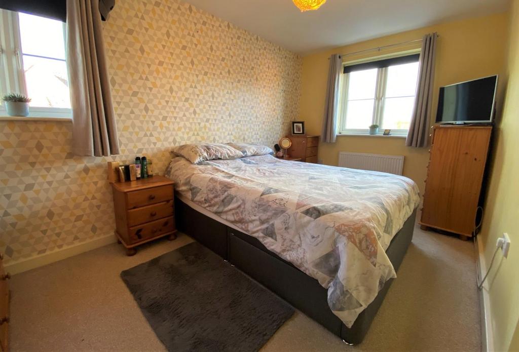 Bed 11.jpg