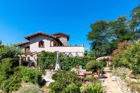 4 bedroom villa - Licciana Nardi, Massa-Carrara, Tuscany