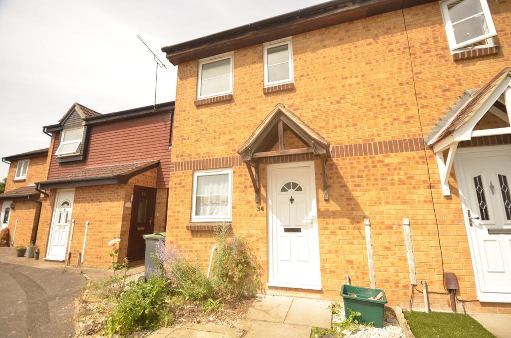 Ritch Road Snodland ME6 2 bed semidetached house £850 pcm (£196 pw)