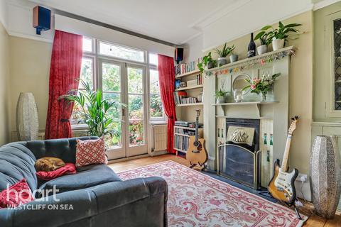 29 Albion Road, Westcliff-on-sea, SS0 7DP