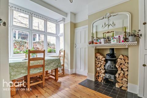 29 Albion Road, Westcliff-on-sea, SS0 7DP