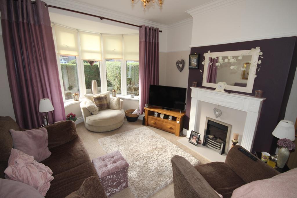 Hillfield, Monkseaton, Whitley Bay... 3 bed semidetached house £265,000