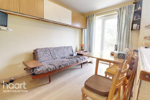 17 Amberley Road, Hartwell, Northampton, NN7 2JB