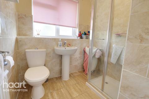 17 Amberley Road, Hartwell, Northampton, NN7 2JB