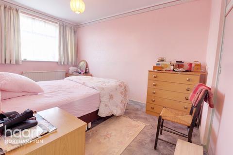 17 Amberley Road, Hartwell, Northampton, NN7 2JB