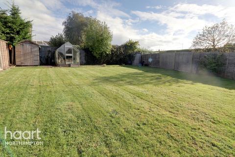 17 Amberley Road, Hartwell, Northampton, NN7 2JB
