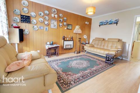 17 Amberley Road, Hartwell, Northampton, NN7 2JB