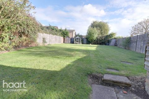 17 Amberley Road, Hartwell, Northampton, NN7 2JB