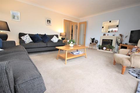 2 Cogdeane Road, Poole, BH17 9AS