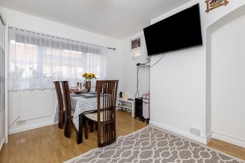 3 bedroom end of terrace house for sale, Farmfield Road, BROMLEY, Kent, BR1