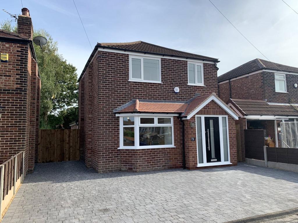 Acacia Avenue, Cheadle Hulme, Stockport 3 bed detached house £440,000