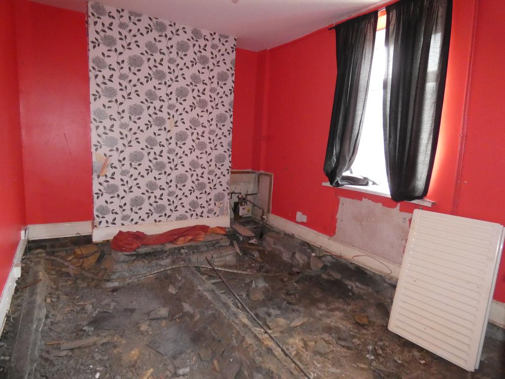 Oakwood Street, Port Talbot SA13 3 bed terraced house £68,995