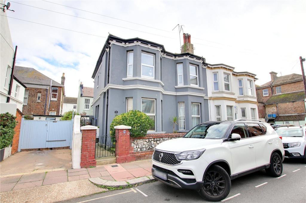 Eriswell Road, Worthing, West Sussex, BN11 1 bed apartment £240,000