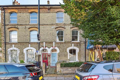 24 New Road, Hornsey, London, N8 8TA