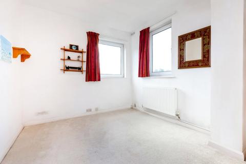 3 bedroom apartment for sale, Pattison Road, Childs Hill