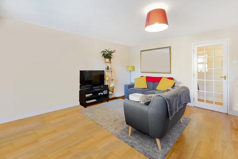 2 bedroom flat for sale, Stott Close, London