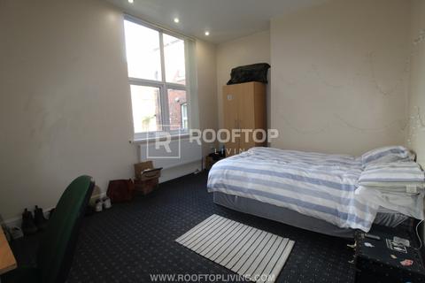 8 bedroom house to rent, Bainbrigge Road, Leeds LS6
