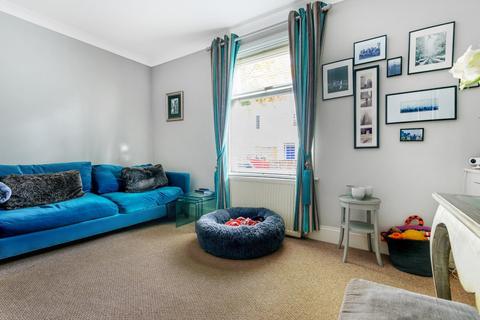 58 Park Lane, Teddington, TW11 0HX
