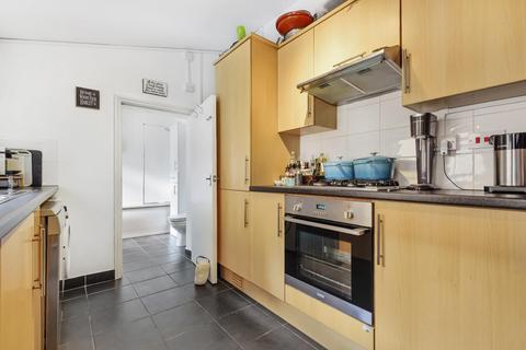 58 Park Lane, Teddington, TW11 0HX