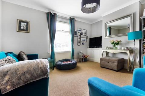 58 Park Lane, Teddington, TW11 0HX