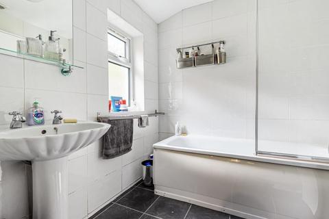 58 Park Lane, Teddington, TW11 0HX