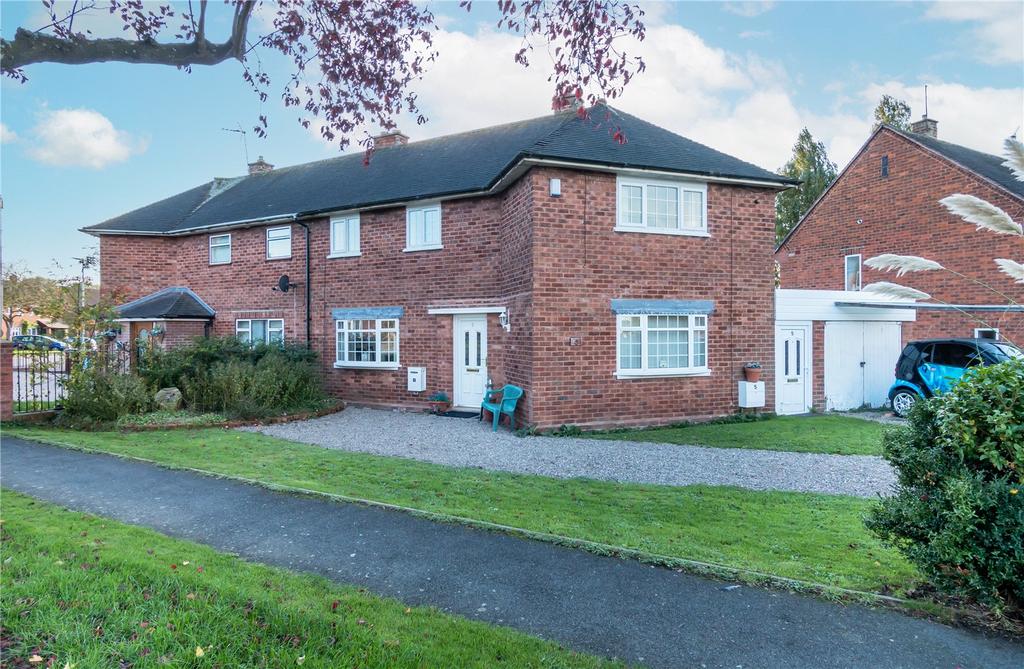 Elmdon Road, Oxley, Wolverhampton... 3 bed semidetached house £180,000