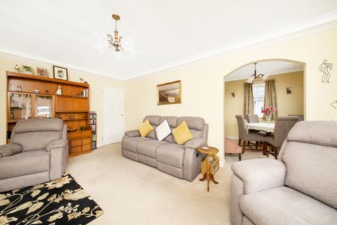 3 Hambleton Garth, Easingwold, York, YO61 3EY