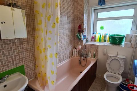 35 Memorial Close, Hounslow, TW5 0LN