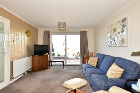 31 Copperfields, Lydd, Romney Marsh, TN29 9UU