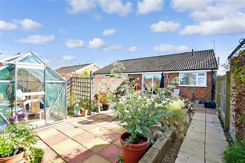 31 Copperfields, Lydd, Romney Marsh, TN29 9UU