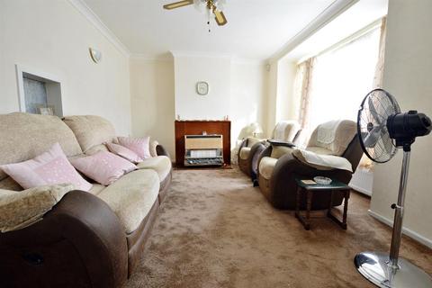 5 Southwold Drive, Barking, IG11 9AT