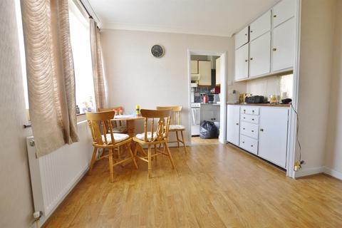 5 Southwold Drive, Barking, IG11 9AT