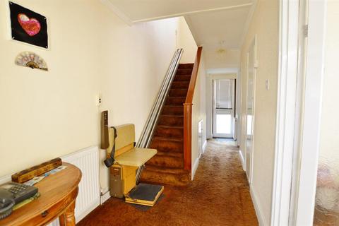 5 Southwold Drive, Barking, IG11 9AT