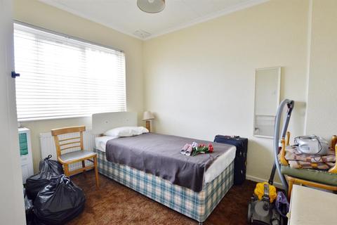 5 Southwold Drive, Barking, IG11 9AT