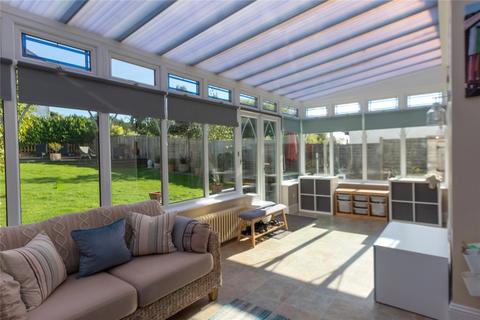 62 Chadwick Road, Westcliff-on-sea, SS0 8LD