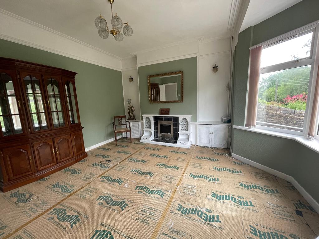 Park Road, Hengoed, CF82 7LW 4 bed semidetached house £280,000