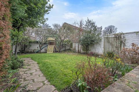 1 Red Post Hill, London, SE21 7BX