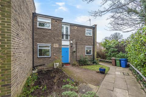 1 Red Post Hill, London, SE21 7BX
