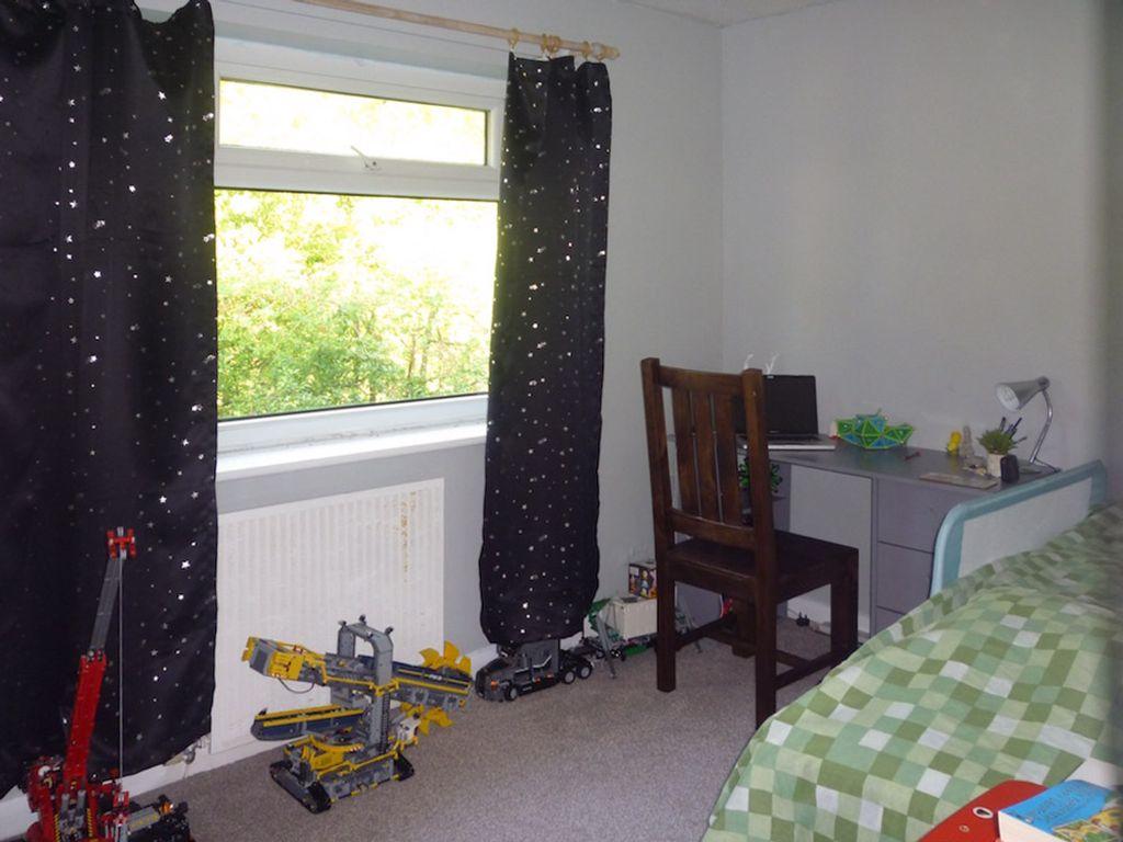 Bedroom 2 (Double)
