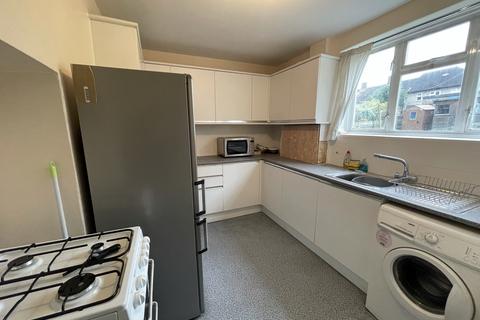 13 Crossbow Road, Chigwell, IG7 4EY