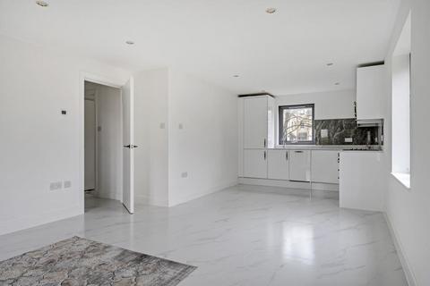 1 Beechgate, Witney, OX28 4JL