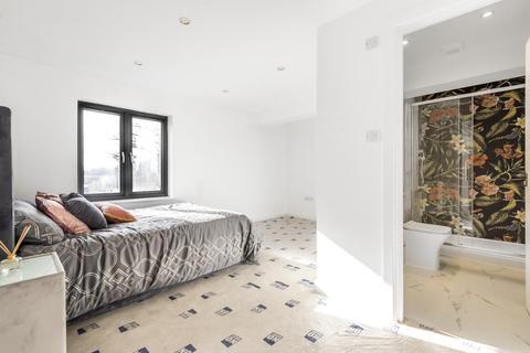 10 Beechgate, Witney, OX28 4JL